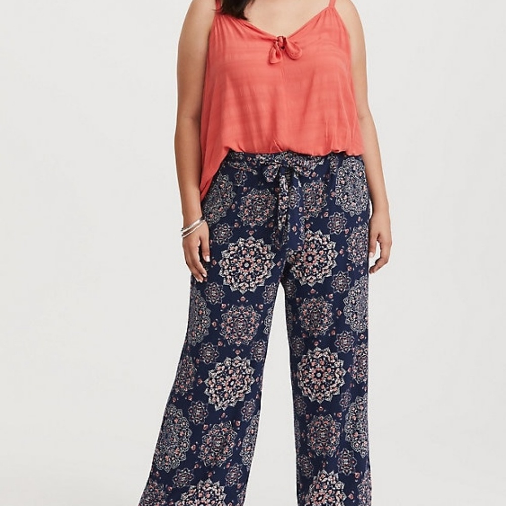 NWT Torrid Sz 3 Orange Bow Front Tank